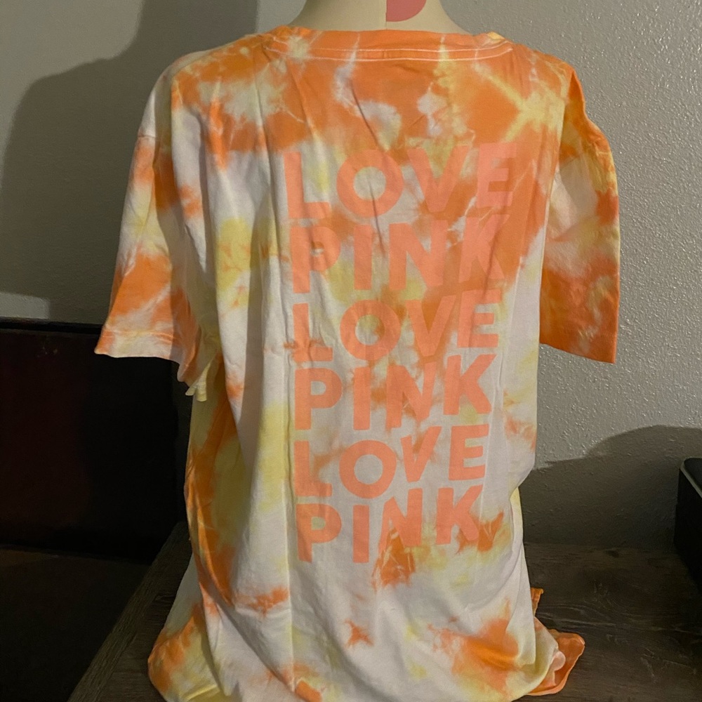 Victoria’s Secret PINK Tie Dye Tee Size Med NWT